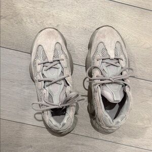 Yeezy 500 sneakers